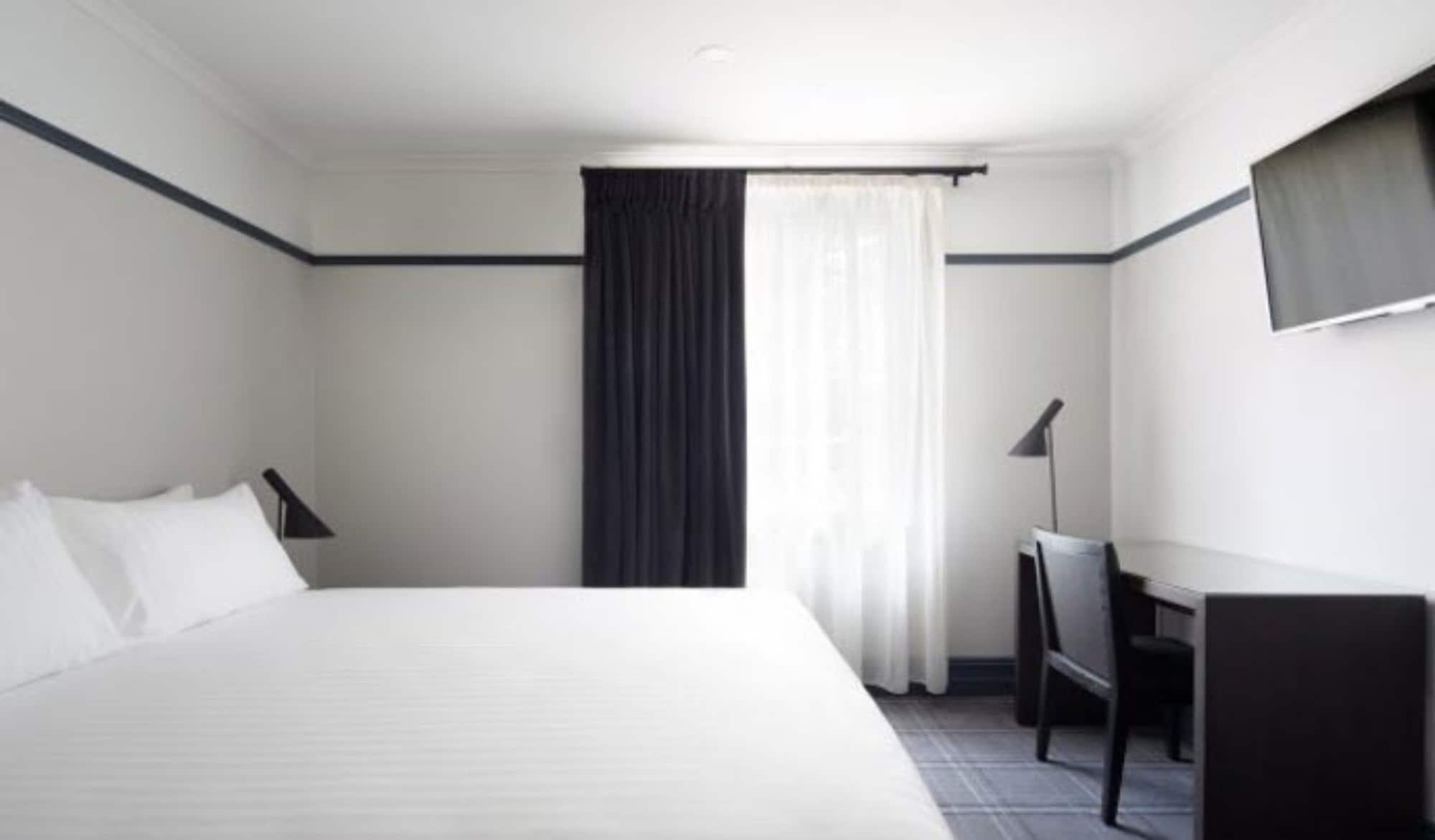 Brassey Hotel - Managed By Doma Hotels Canberra Esterno foto