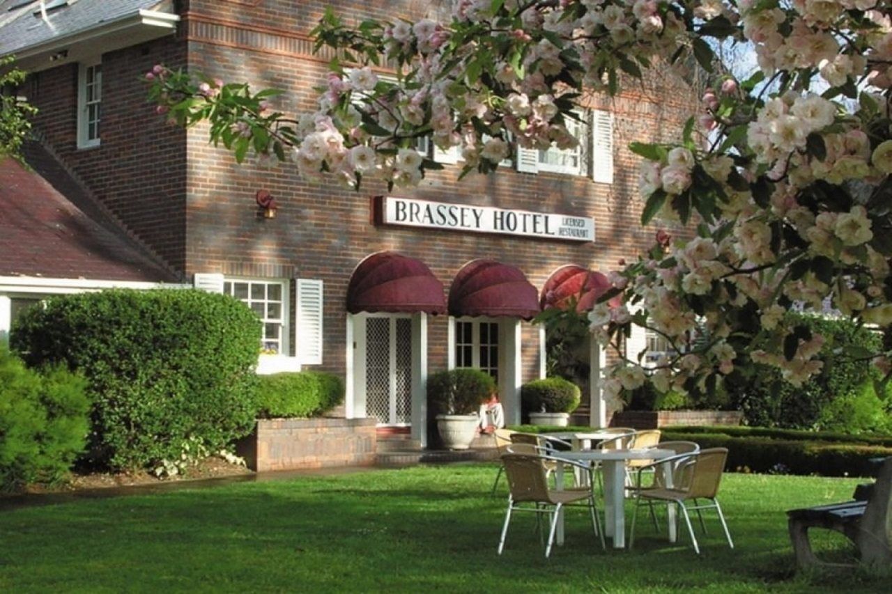 Brassey Hotel - Managed By Doma Hotels Canberra Esterno foto
