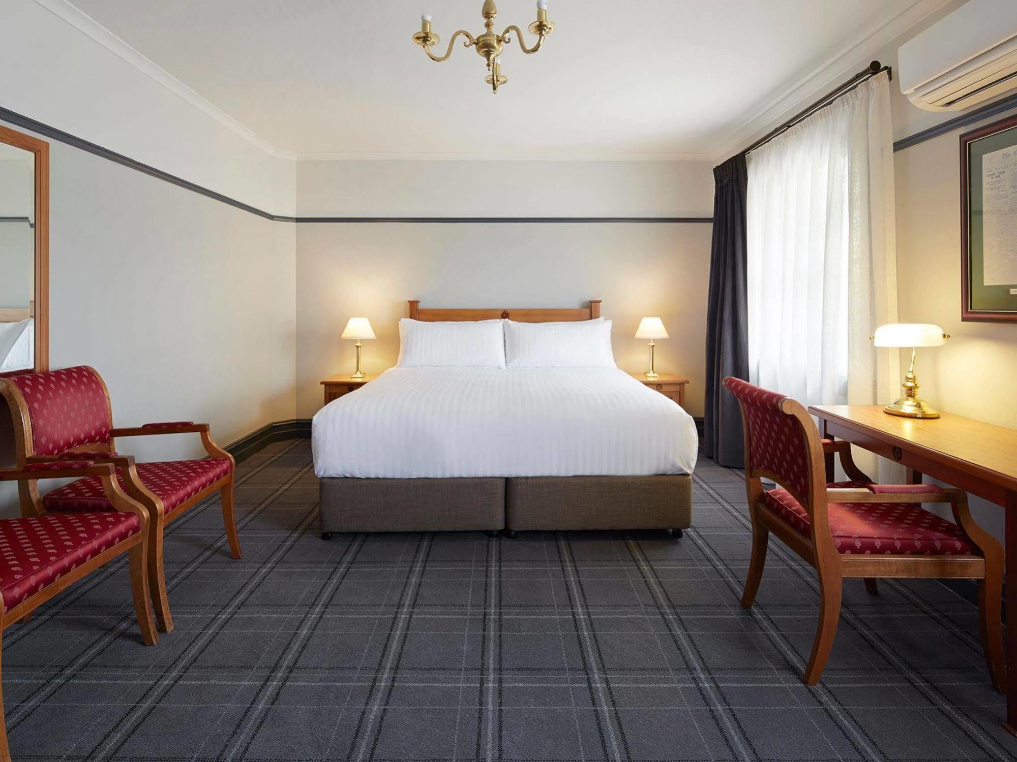 Brassey Hotel - Managed By Doma Hotels Canberra Esterno foto