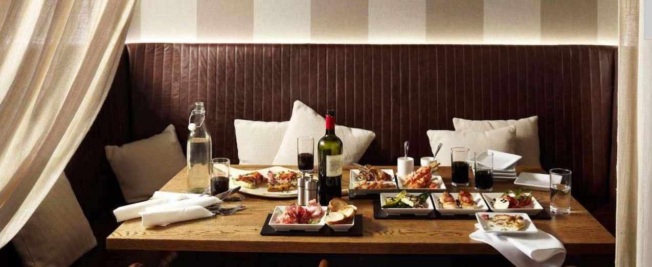 Brassey Hotel - Managed By Doma Hotels Canberra Esterno foto